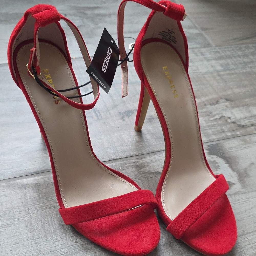 Express SIZE 7 🔥Vibrant Red SUEDE Strappy Heels